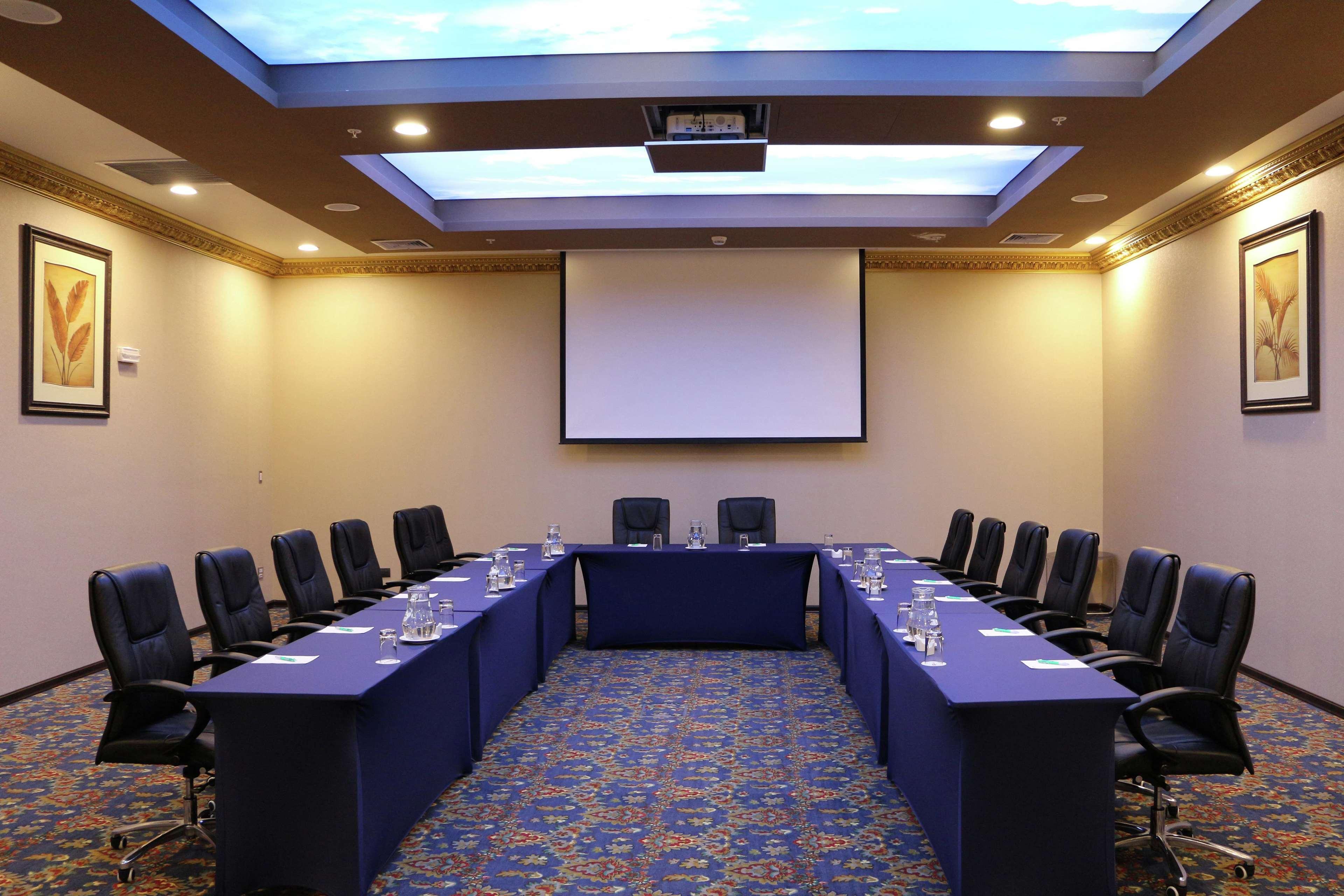 Hilton Garden Inn Lima Surco Экстерьер фото
