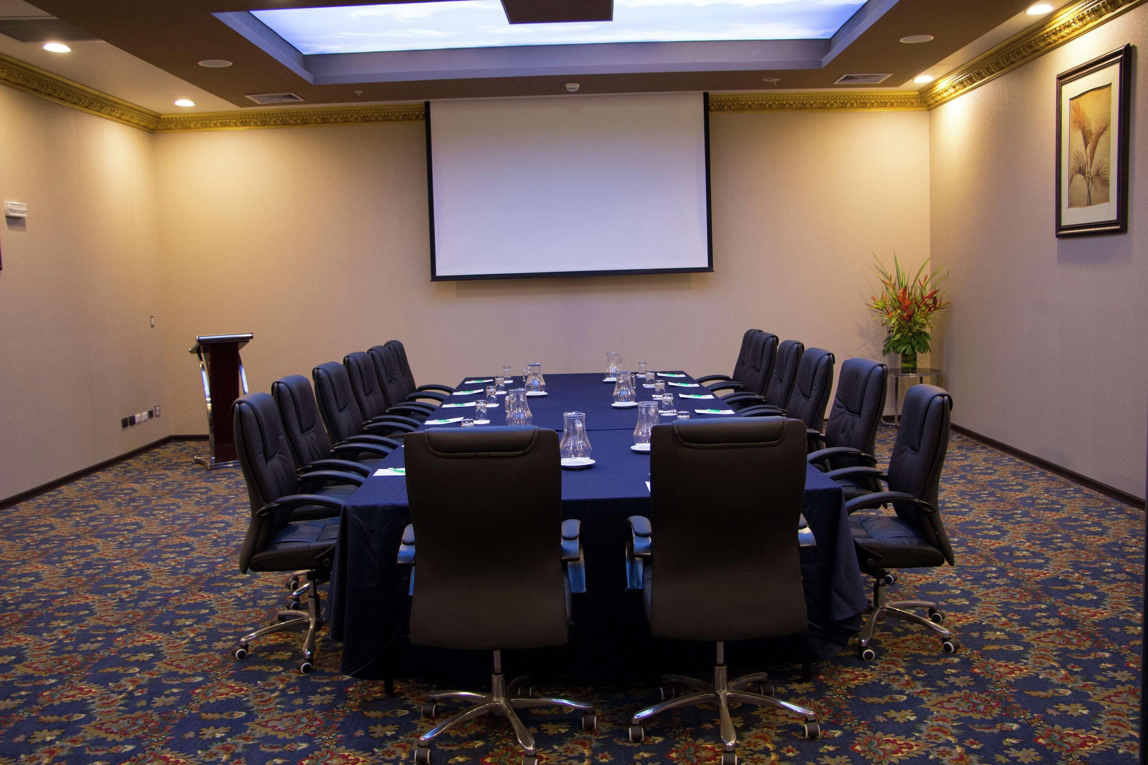 Hilton Garden Inn Lima Surco Экстерьер фото