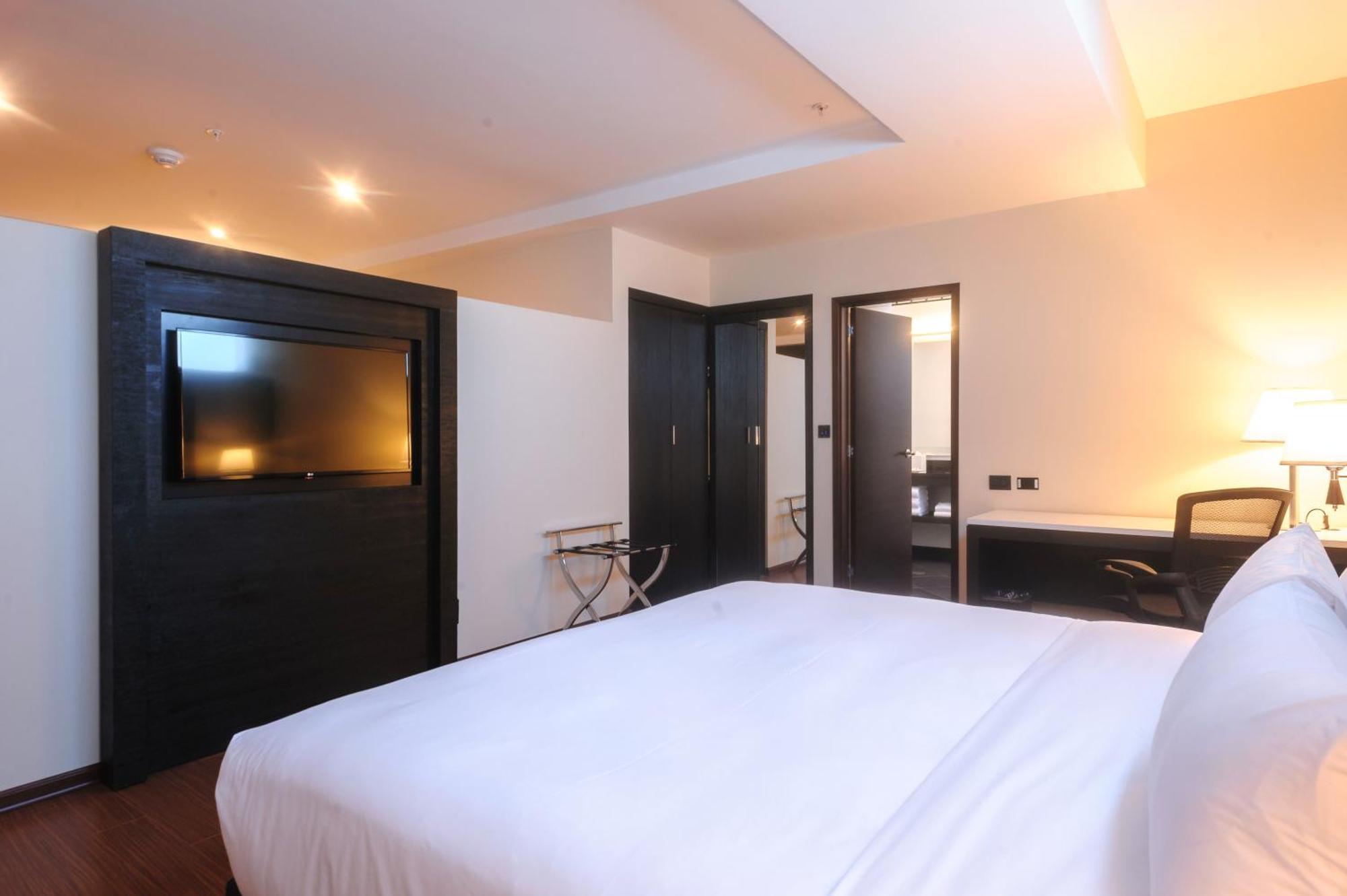 Hilton Garden Inn Lima Surco Экстерьер фото