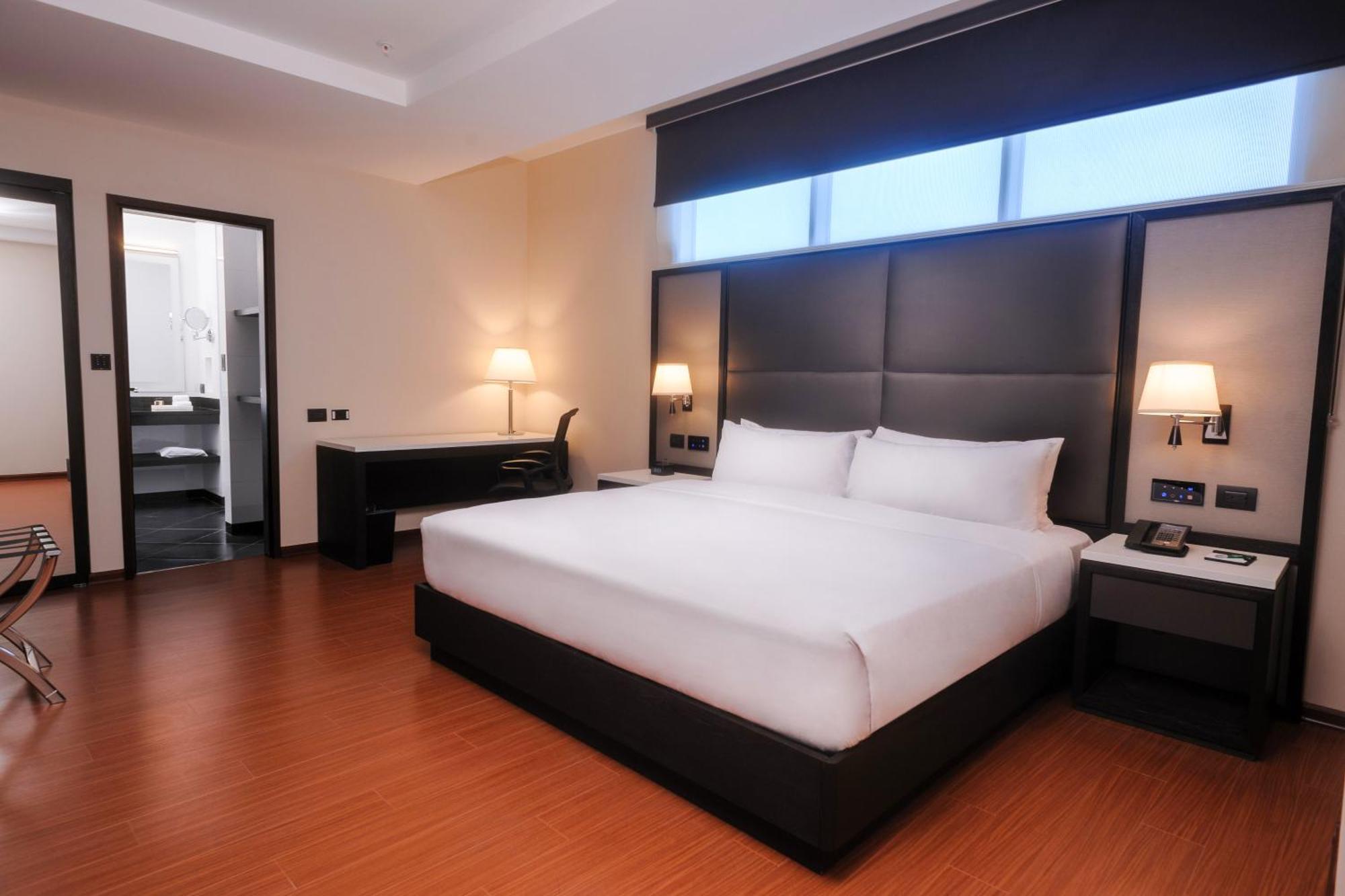 Hilton Garden Inn Lima Surco Экстерьер фото